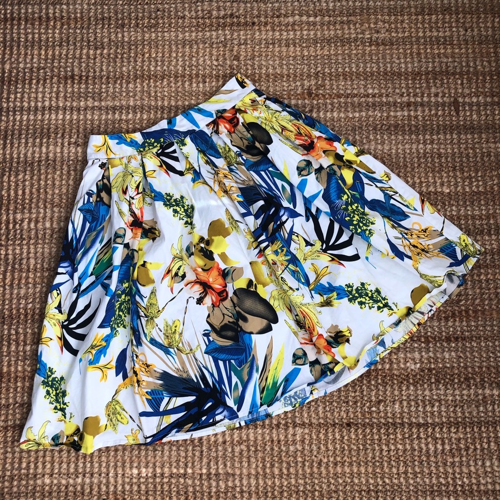 Fab Floral Skirt with Pockets